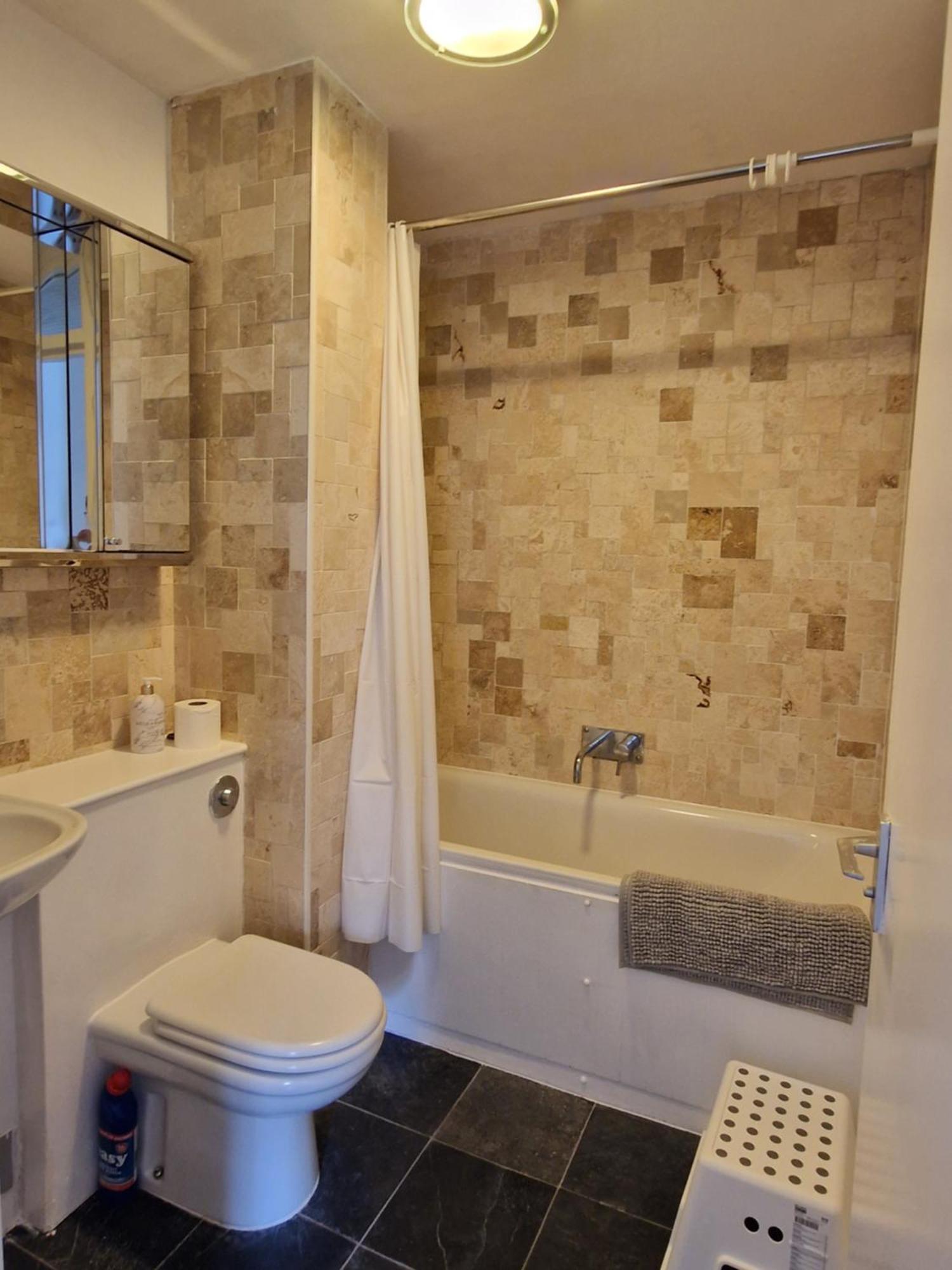 Apartament Wapping 700sqft 2 Bedroom - South Facing Dockside Views - Secure Parking Londra